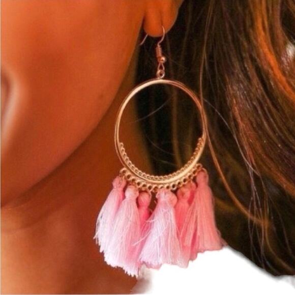 Boho Chic Hippie NWOT Light Pink Tassel Gold Tone Metal Hoop Earrings - Picture 10 of 10